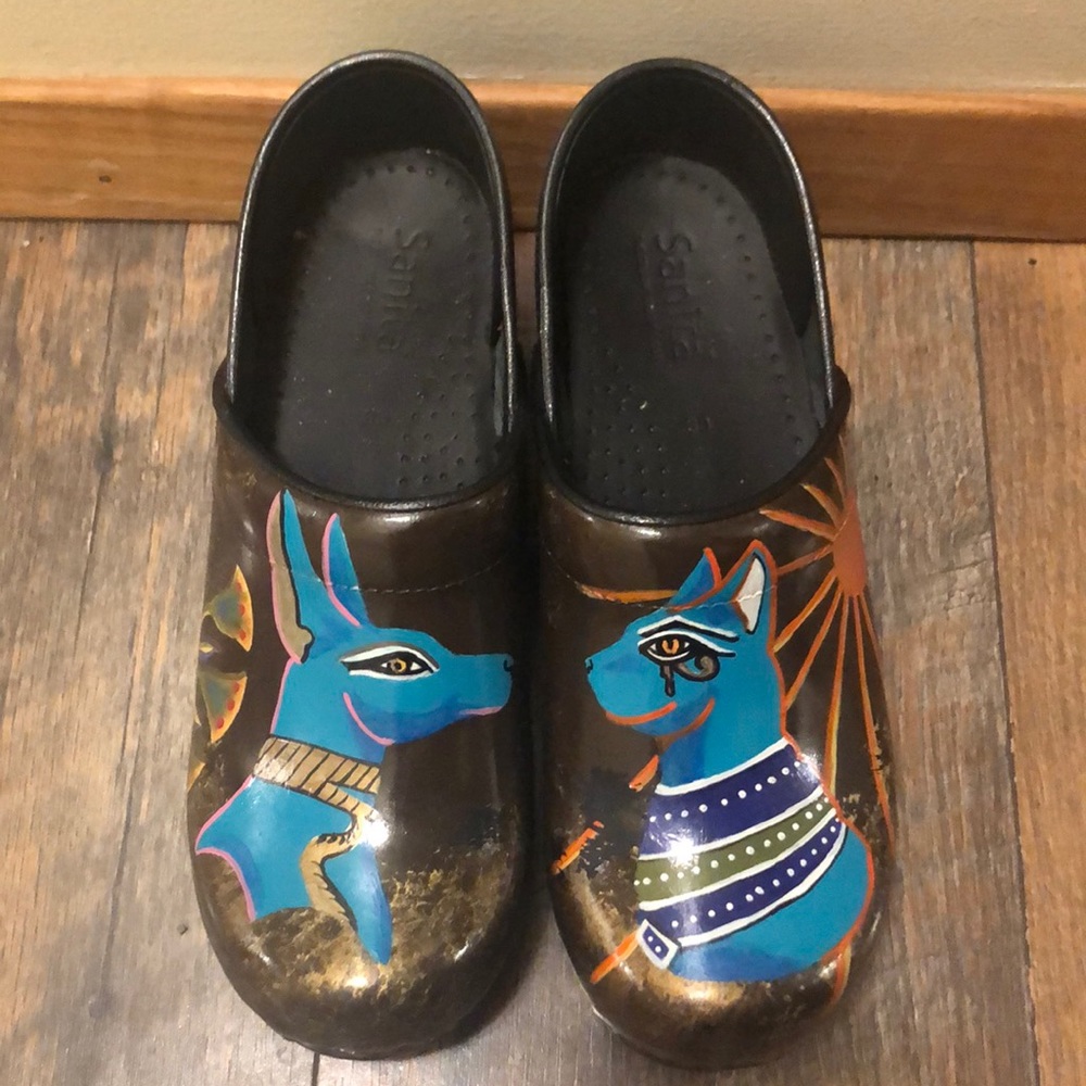 Sanita Pharoah clogs